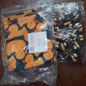 Bundle for @justkeepsmilin